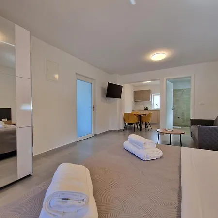 Apartments Okit Vodice Room photo